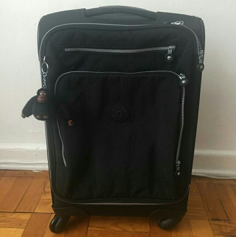 Kippling carry on